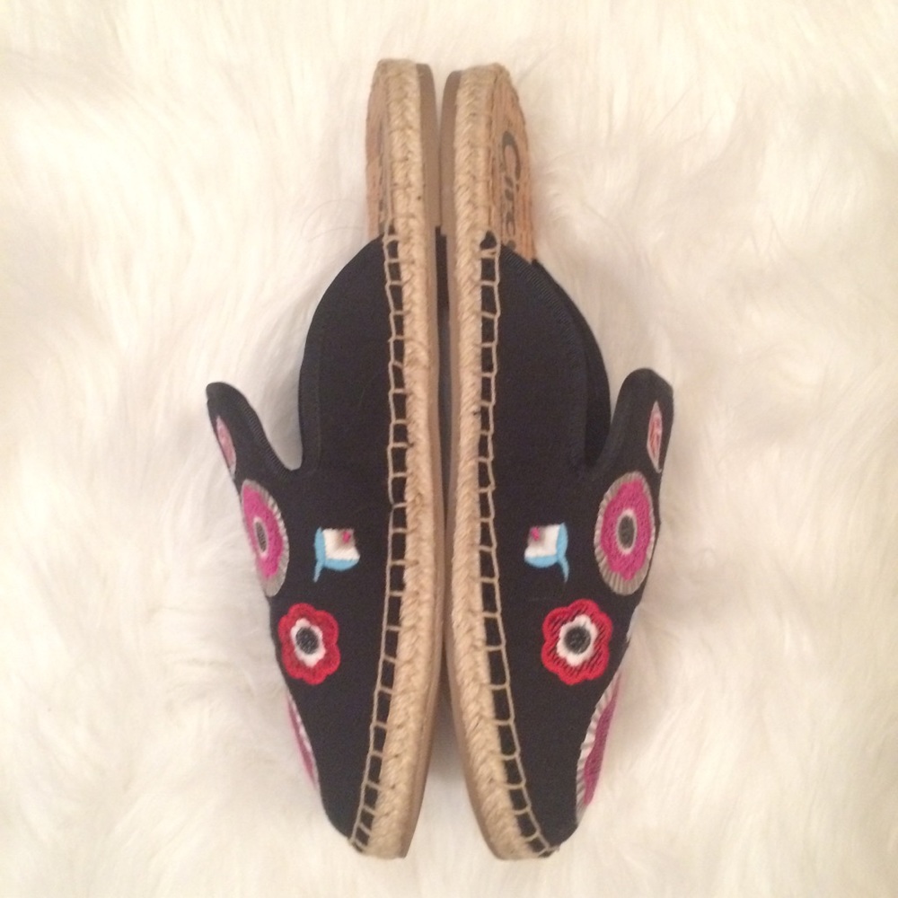 Circus by Sam Edelman Floral Embroidered Mule - Picture 6 of 8